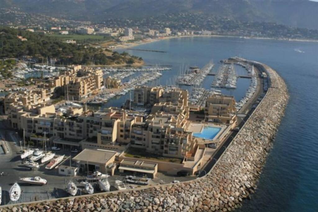 Face Mer Entre Plage Et Marina Bormes-les-Mimosas Εξωτερικό φωτογραφία